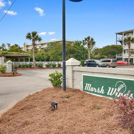 フォーリービーチ Marsh Windsヴィラ エクステリア 写真